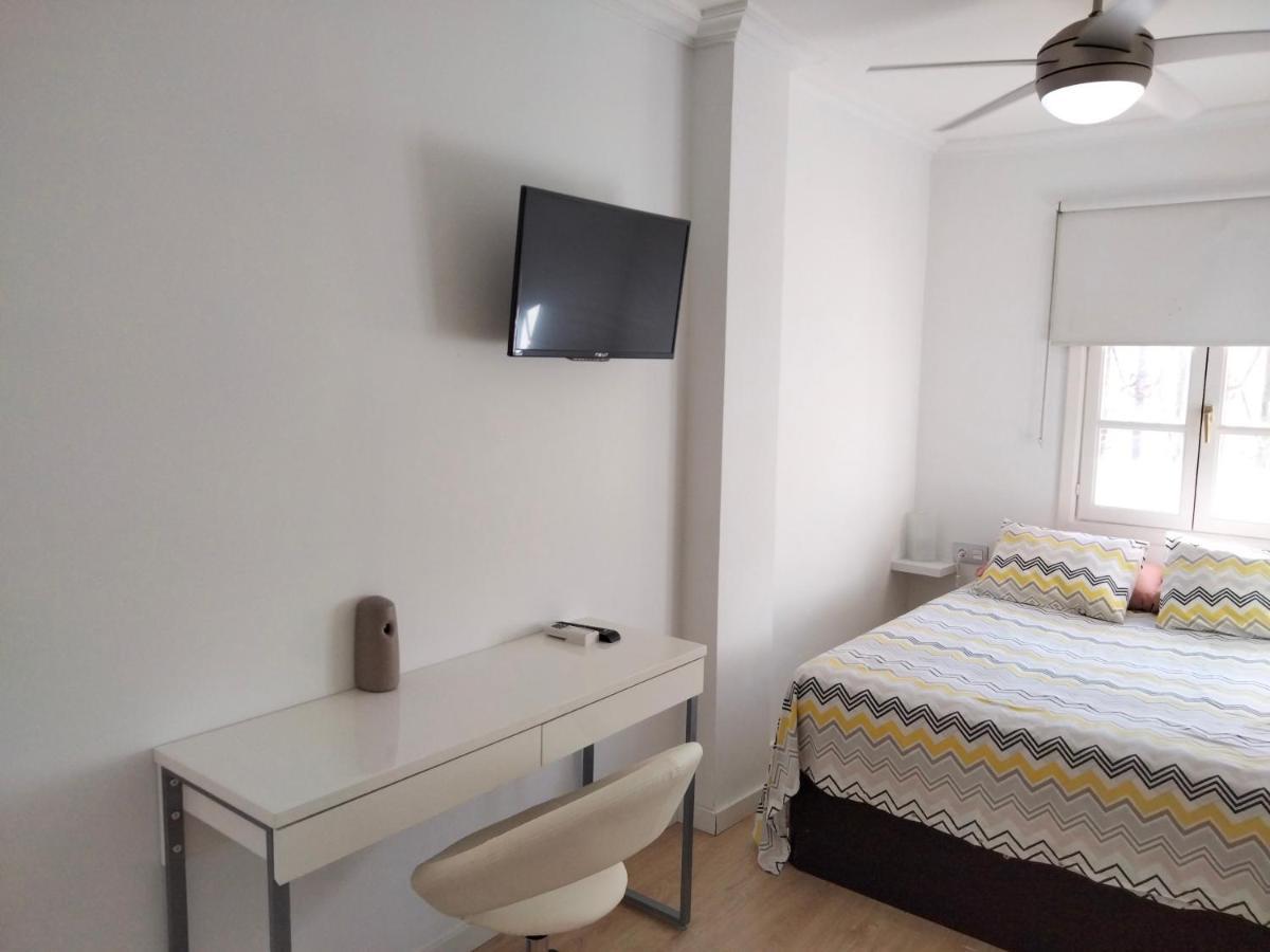 Deluxe Windsor Park Apartment Адехе Екстериор снимка