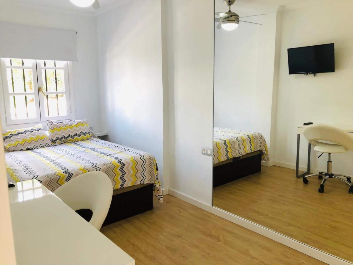 Deluxe Windsor Park Apartment Адехе Екстериор снимка