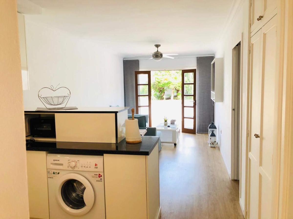 Deluxe Windsor Park Apartment Адехе Екстериор снимка